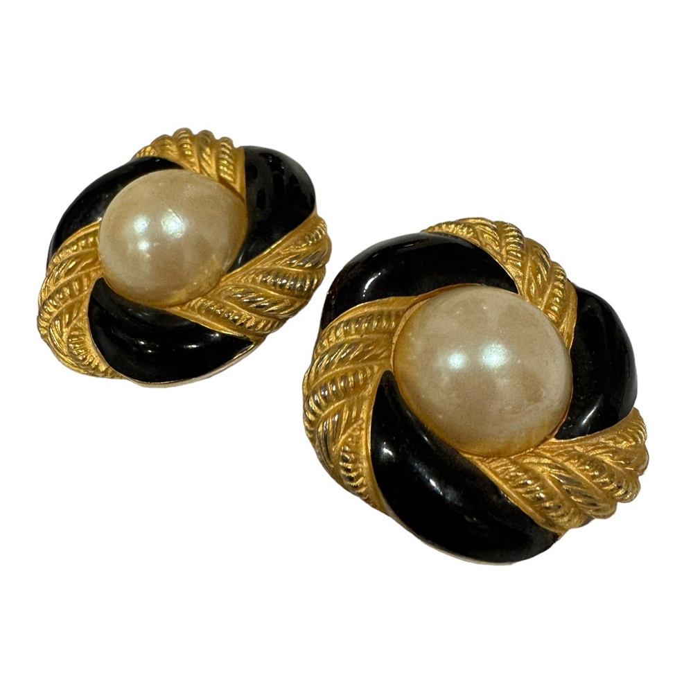 Classic faux enamel, gold and pearl earrings. Clip on. GUC. - Picture 2 of 2